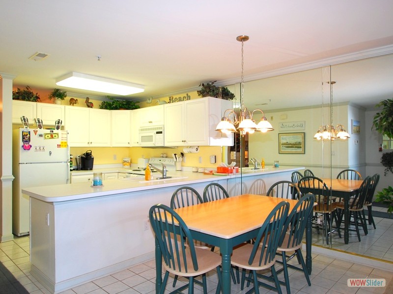 Kitchen/Dining Area