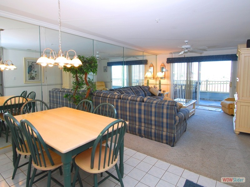 Dining Room/Living Room